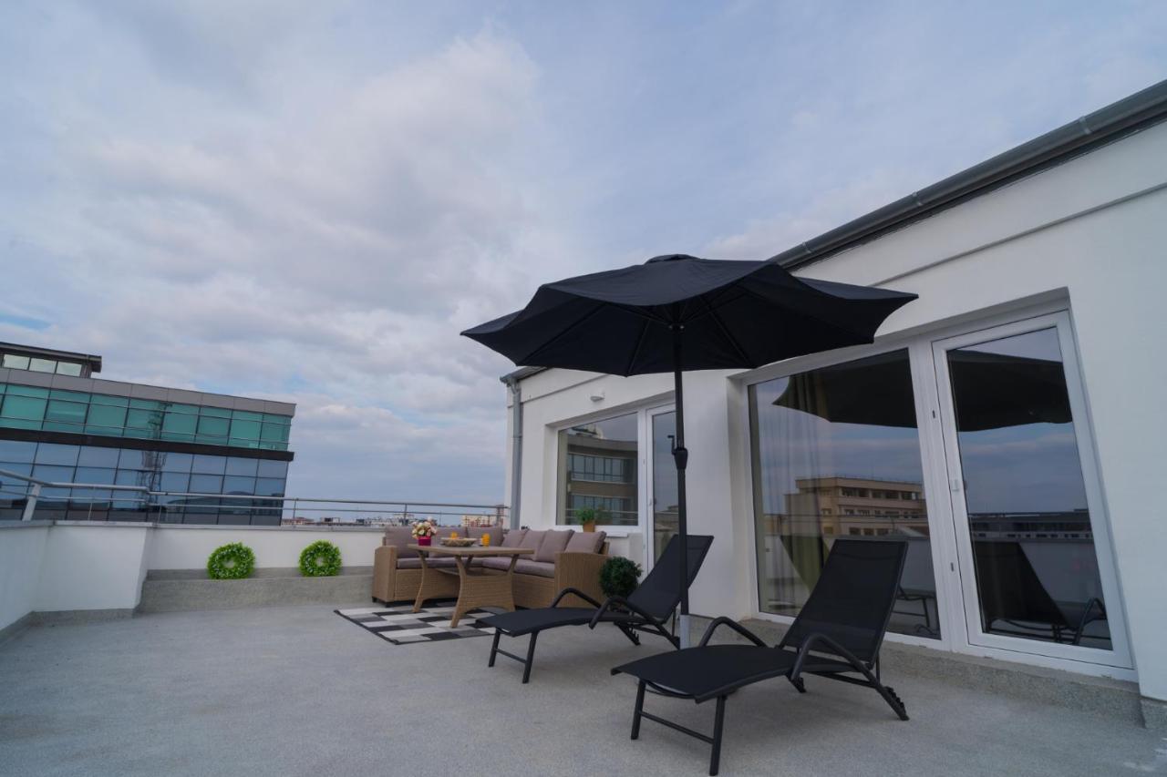 Penthouse With Huge Rooftop Terrace & City View Bucharest Luaran gambar