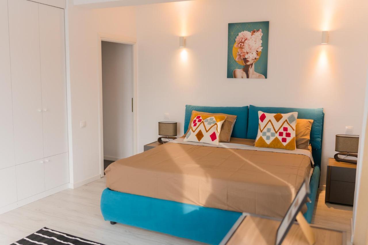 Penthouse With Huge Rooftop Terrace & City View Bucharest Luaran gambar