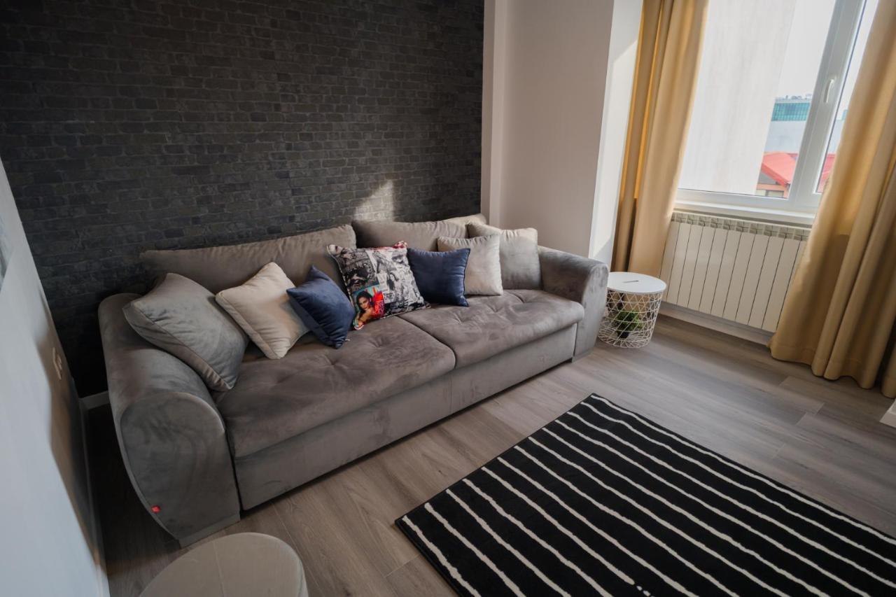 Penthouse With Huge Rooftop Terrace & City View Bucharest Luaran gambar