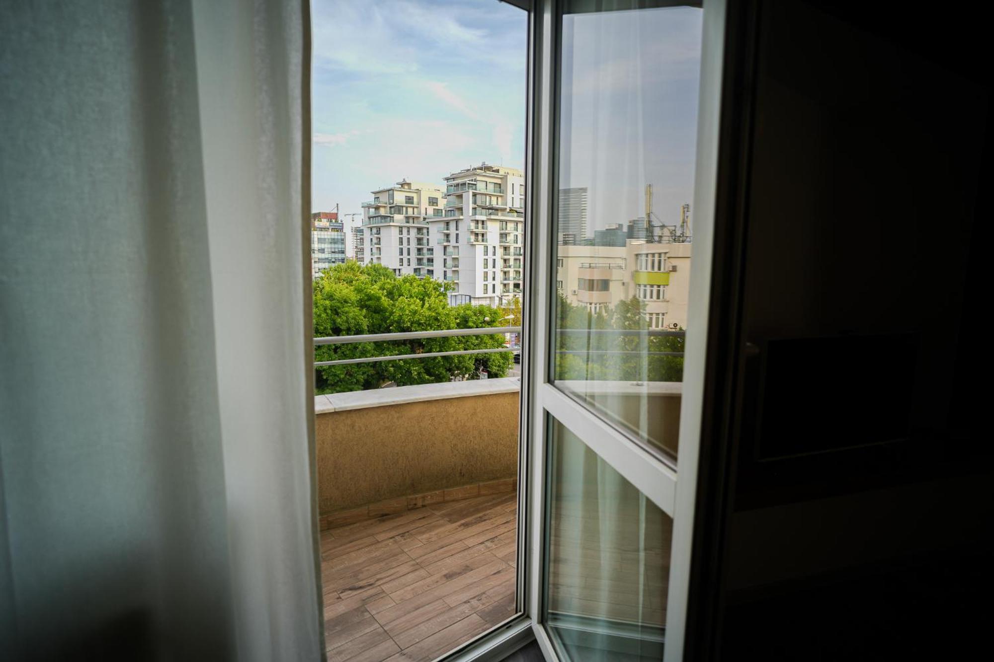 Penthouse With Huge Rooftop Terrace & City View Bucharest Luaran gambar